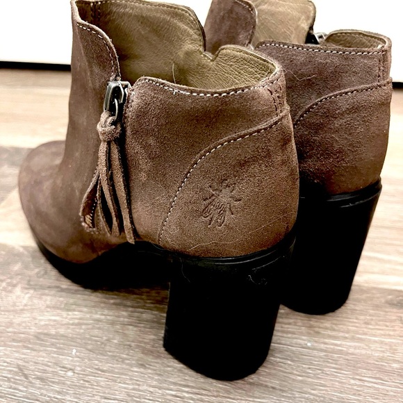 London Fly Ankle Boots - Picture 3 of 8